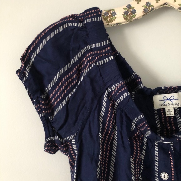 off the shoulder shirt - Picture 4 of 4